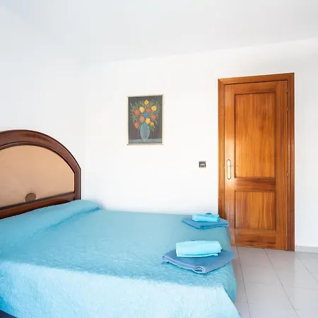 Family -3 Bedrooms And Rooftop
