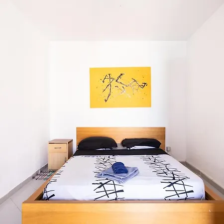 Family -3 Bedrooms And Rooftop *